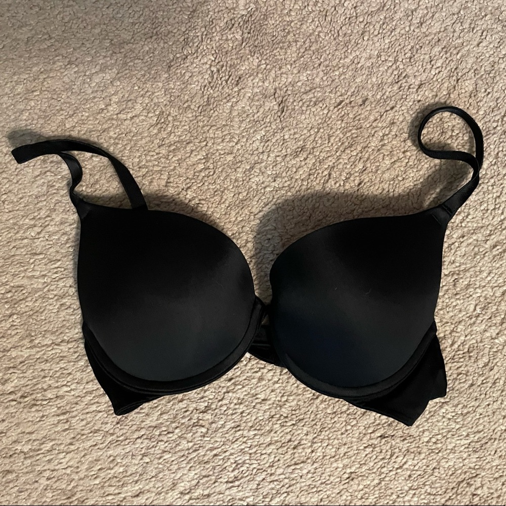 Victoria’s Secret Pink Push Up Bra 32B